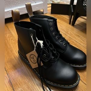 Vegan 101 Felix Dr. Marten Ankle Boots